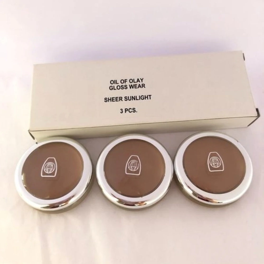 Oil of Olay Lip Shine Lip Gloss088A Sheer Sunlight